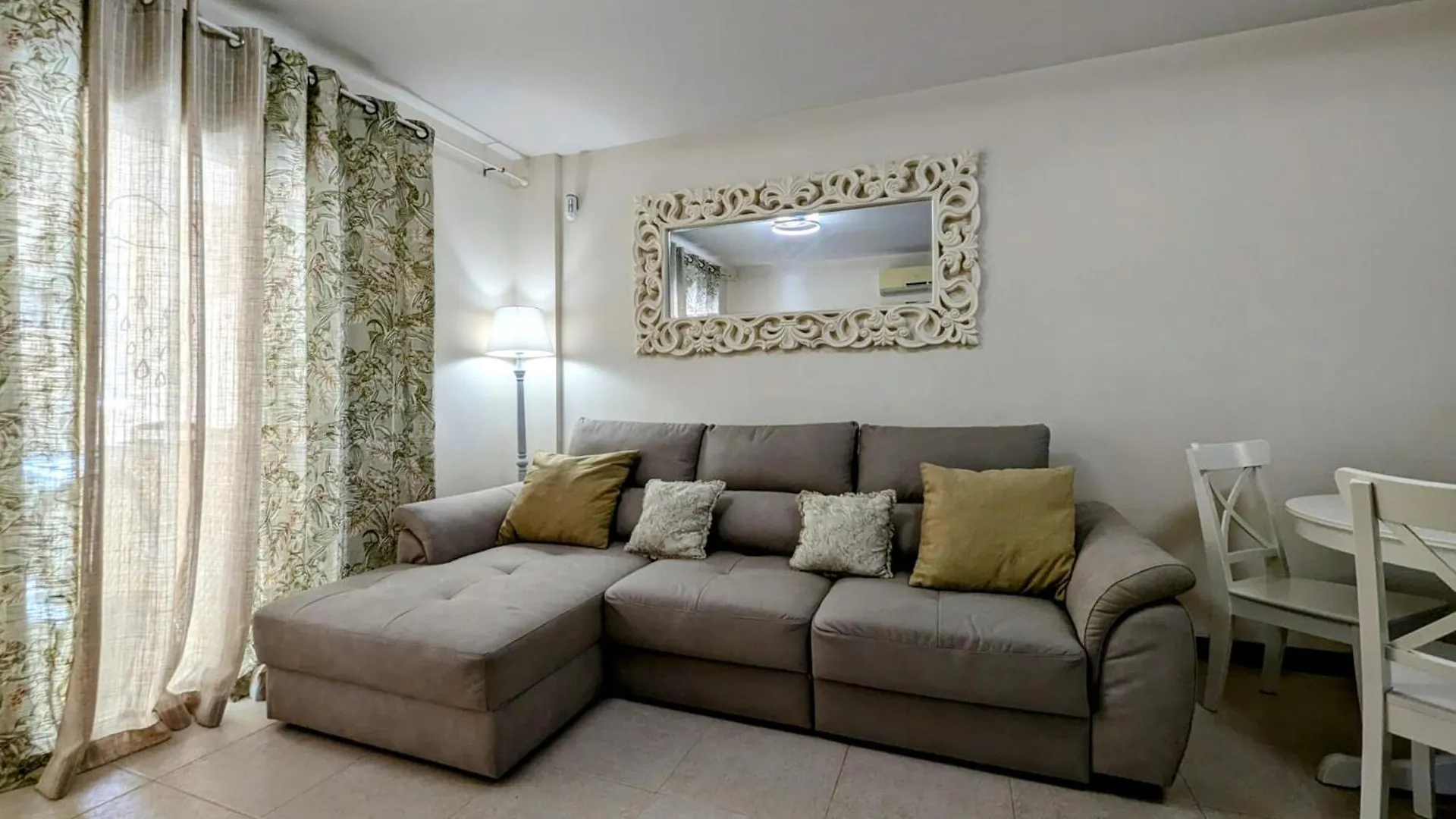 Cozy Apartment In Playa Paraiso Costa Adeje  Spanyolország